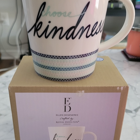 Ellen Degeneres Mug - Picture 1 of 5
